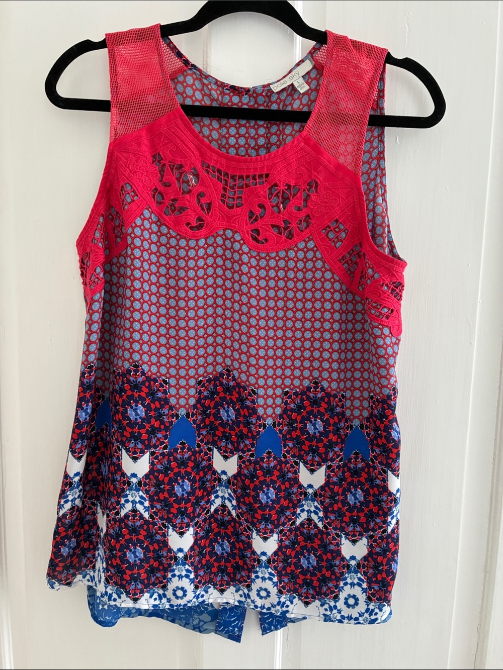 Women’s Pink & Blue Patterned Lace-Trim Tank Top